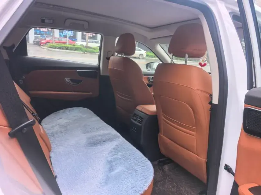 2024 JETOUR SHANHAI thumbnail 3