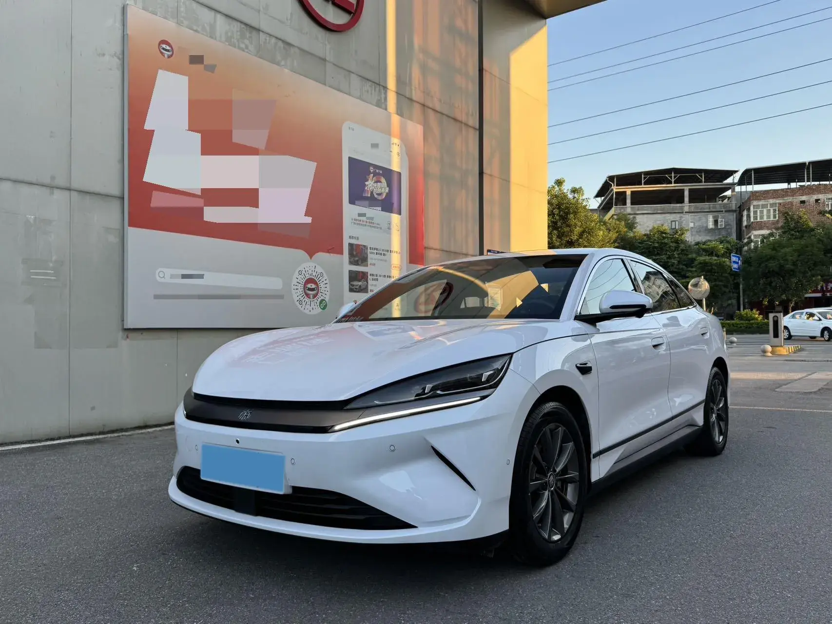 2025 BYD QINL view 1