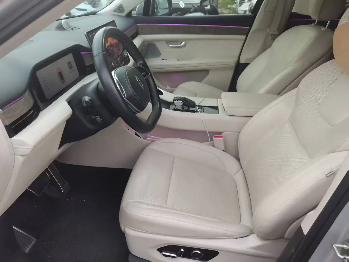 2023 AITO AITO thumbnail 4