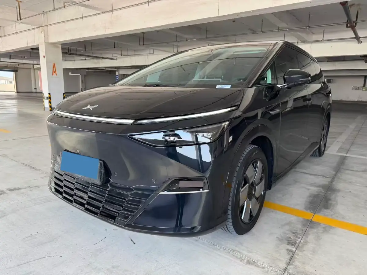 2024 Xpeng X9 BEV 101.5KWH