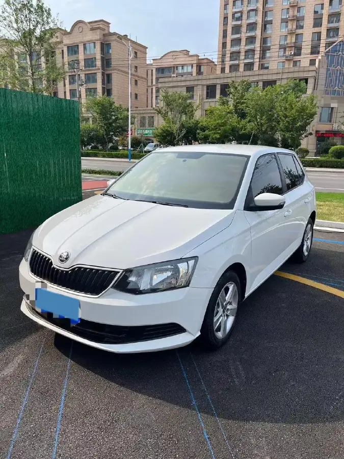 2017 Skoda Fabia 1.4L 90HP L4 6AT