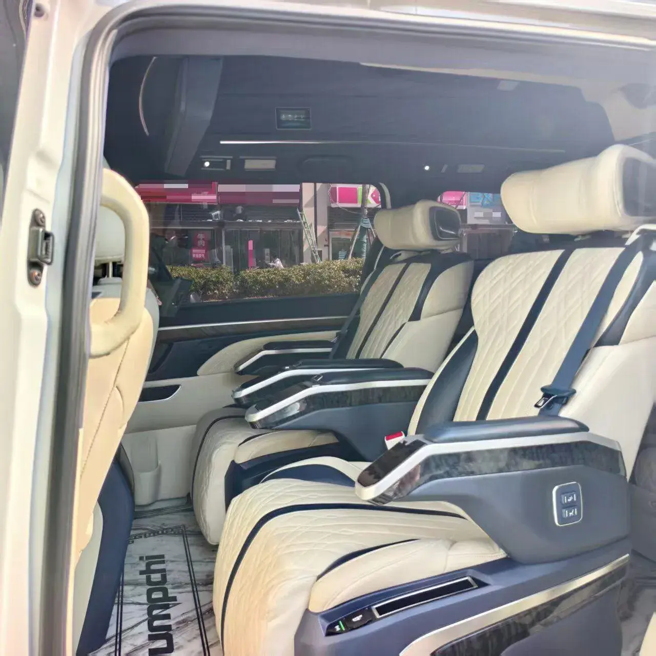 2021 GAC TRUMPCHI thumbnail 3