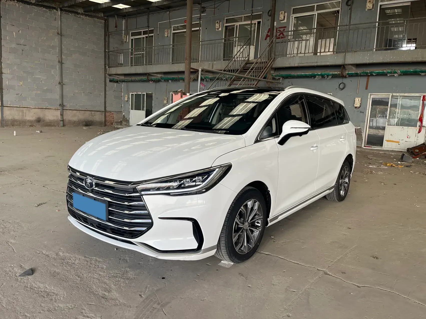 2021 BYD SONG view 1