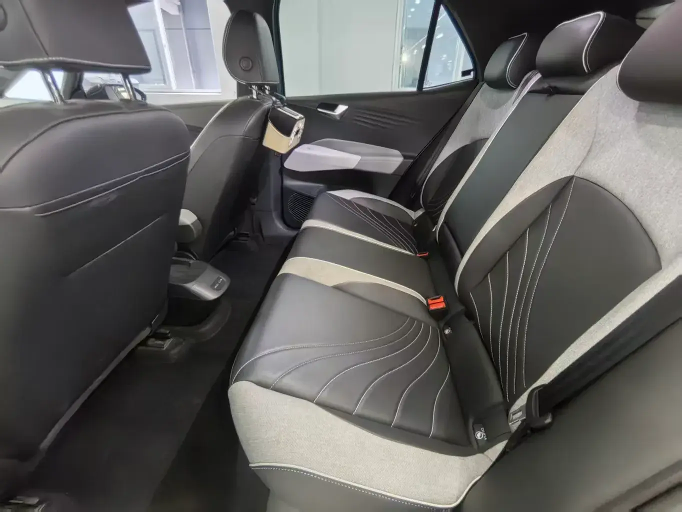 2021 VOLKSWAGEN ID.3 thumbnail 3