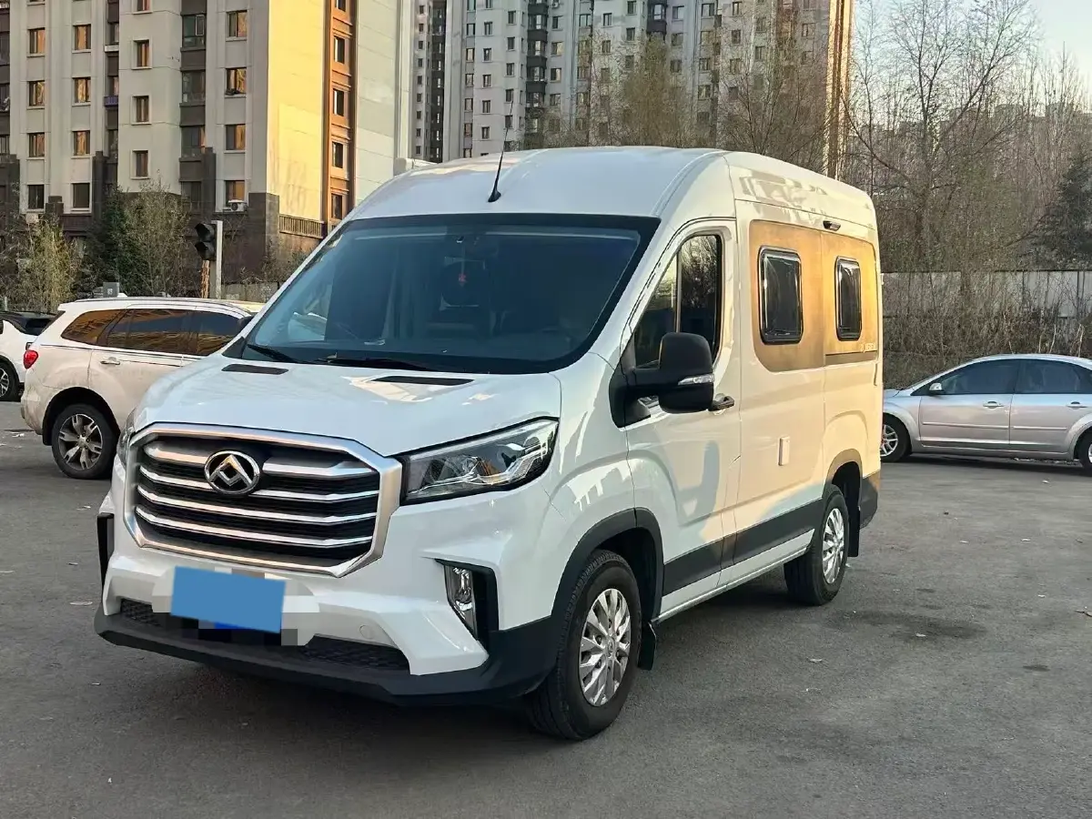 2021 MAXUS V90 RV 2.0T 148HP L4 6AT