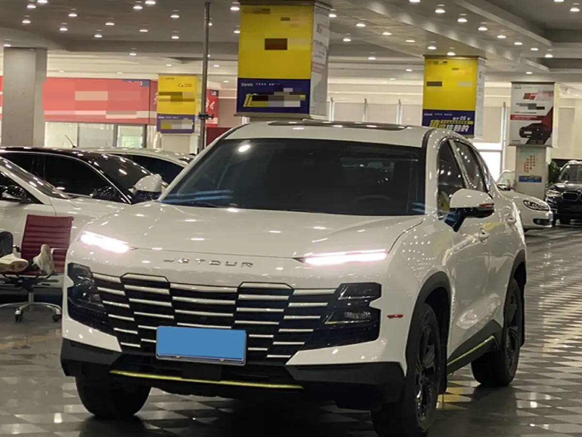 2024 Jetour DASHING 1.5T 156HP L4 6DCT