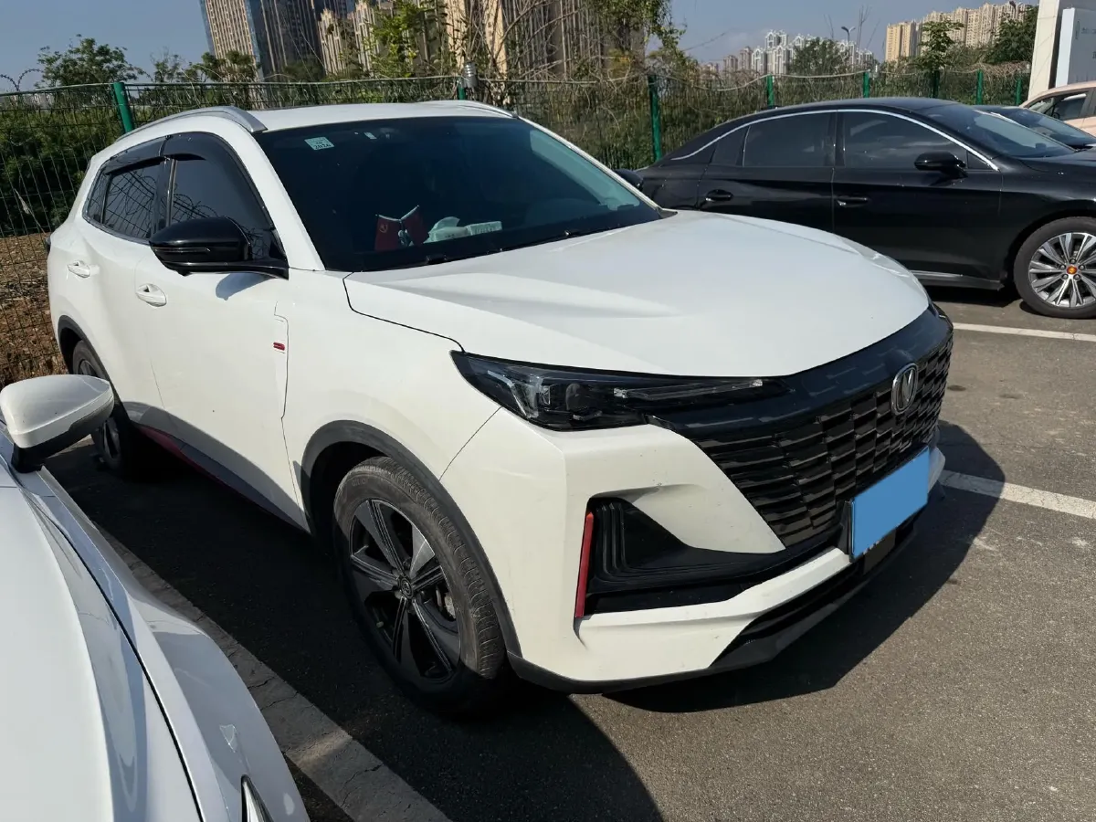 2022 ChangAn Oshan X7 Plus 1.5T 188HP L4 7DCT,autocango,china used car exporter,china ev exporter,chinese used car exporter,chinese used ev exporter