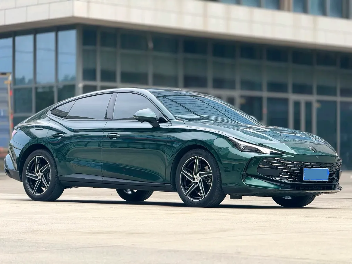 2023 MG 7 1.5T 188HP L4 7DCT,autocango,china used car exporter,china ev exporter,chinese used car exporter,chinese used ev exporter