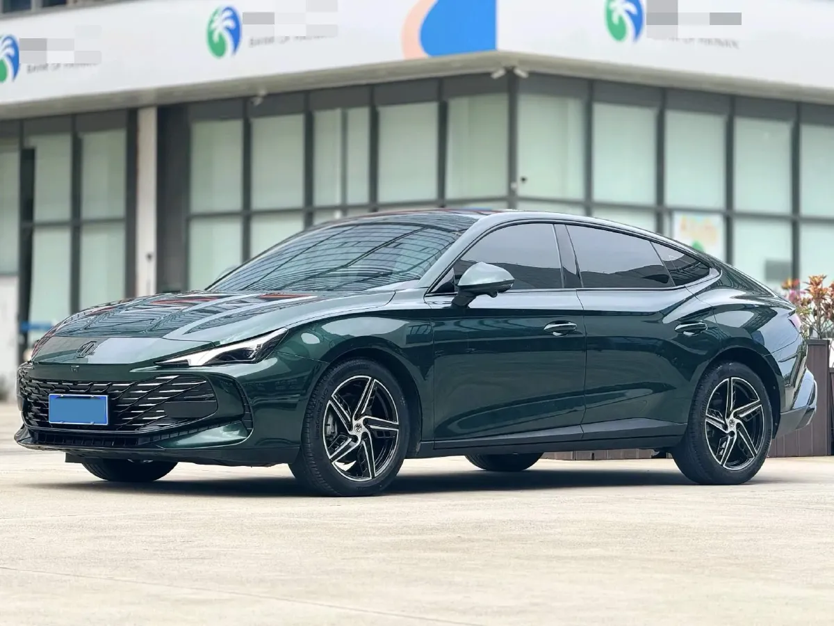 2023 MG 7 1.5T 188HP L4 7DCT,autocango,china used car exporter,china ev exporter,chinese used car exporter,chinese used ev exporter