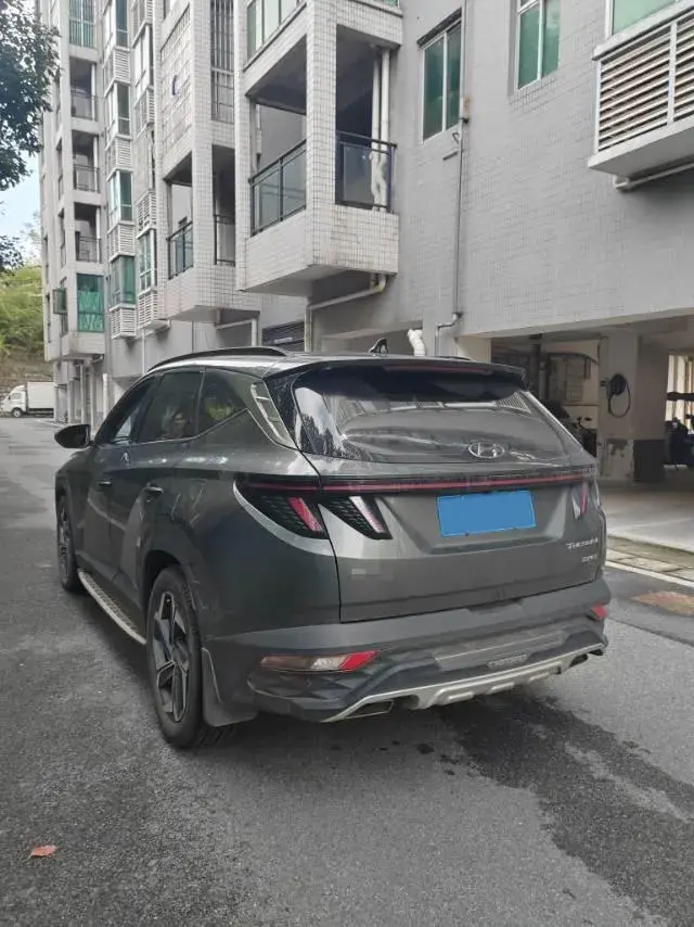 2022 HYUNDAI TUCSON thumbnail 3