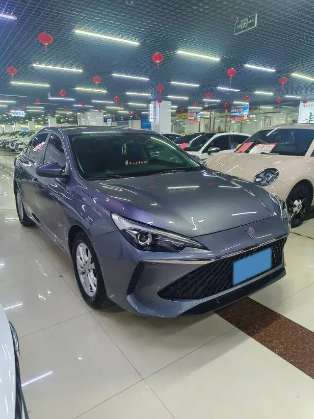 2023 ROEWE I5 thumbnail 3