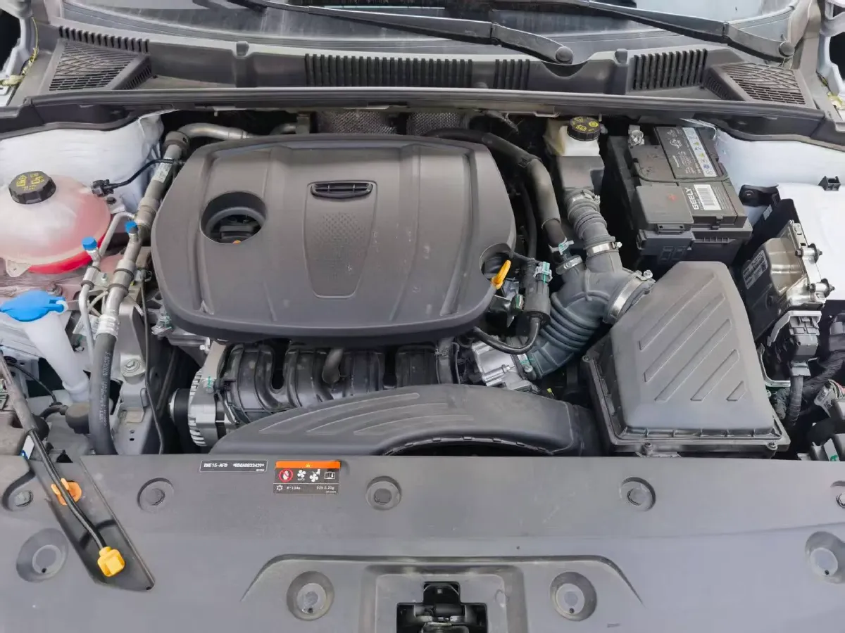 2025 Geely Emgrand 1.5L 127HP L4 5MT,autocango,china used car exporter,china ev exporter,chinese used car exporter,chinese used ev exporter