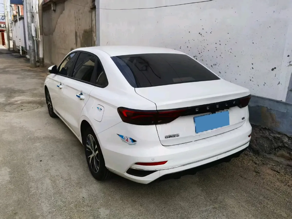 2025 Geely Emgrand 1.5L 127HP L4 5MT,autocango,china used car exporter,china ev exporter,chinese used car exporter,chinese used ev exporter