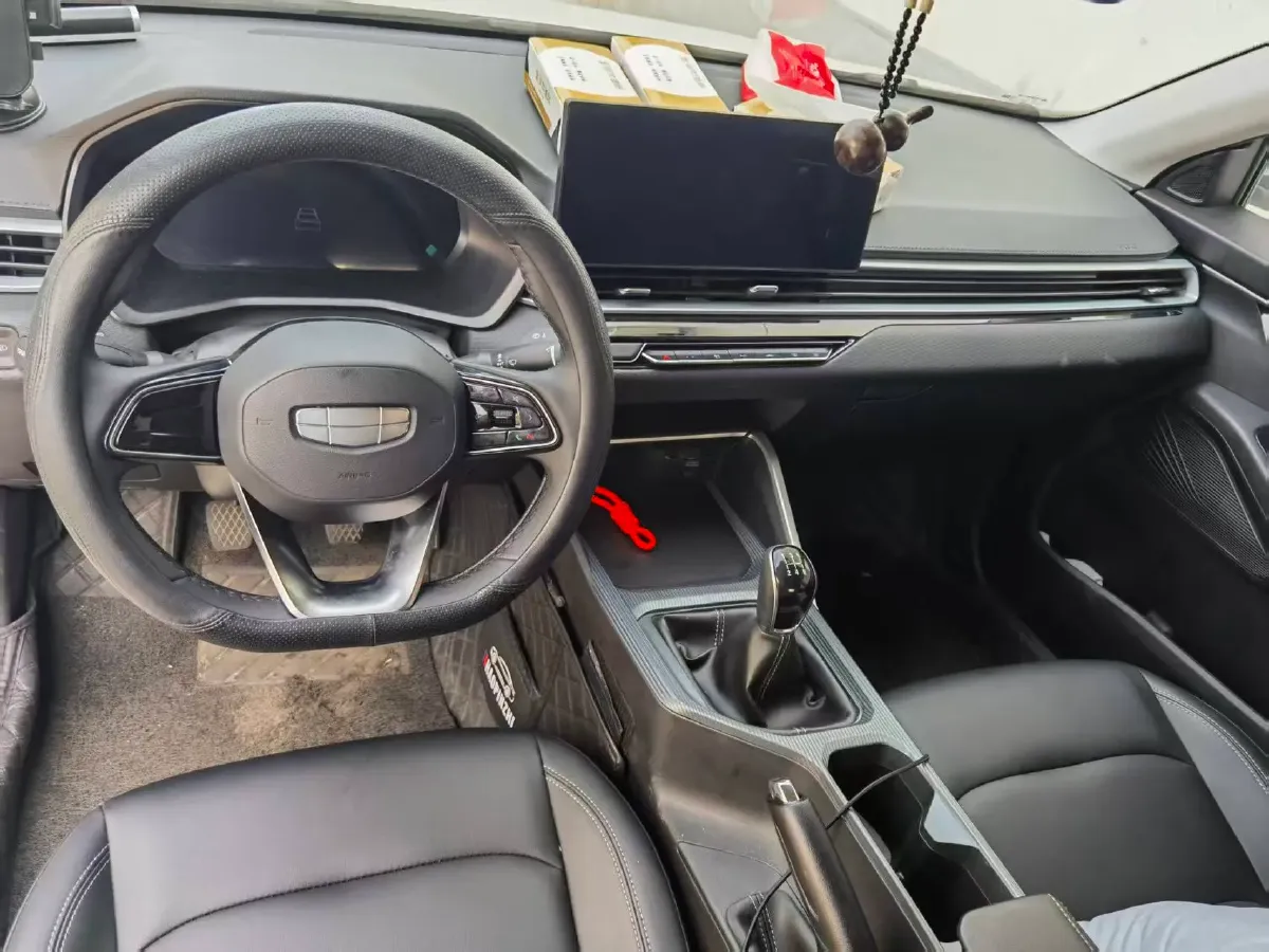 2025 Geely Emgrand 1.5L 127HP L4 5MT,autocango,china used car exporter,china ev exporter,chinese used car exporter,chinese used ev exporter