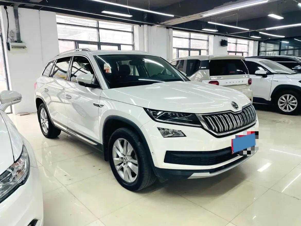 2019 SKODA KODIAK thumbnail 3