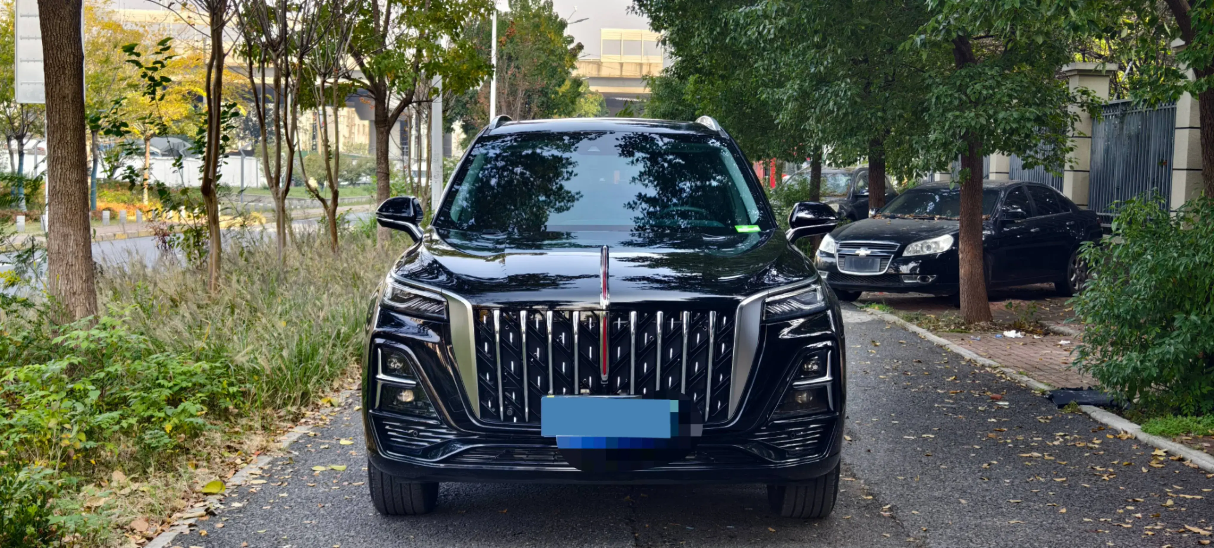 2023 HONGQI HS5 thumbnail 2
