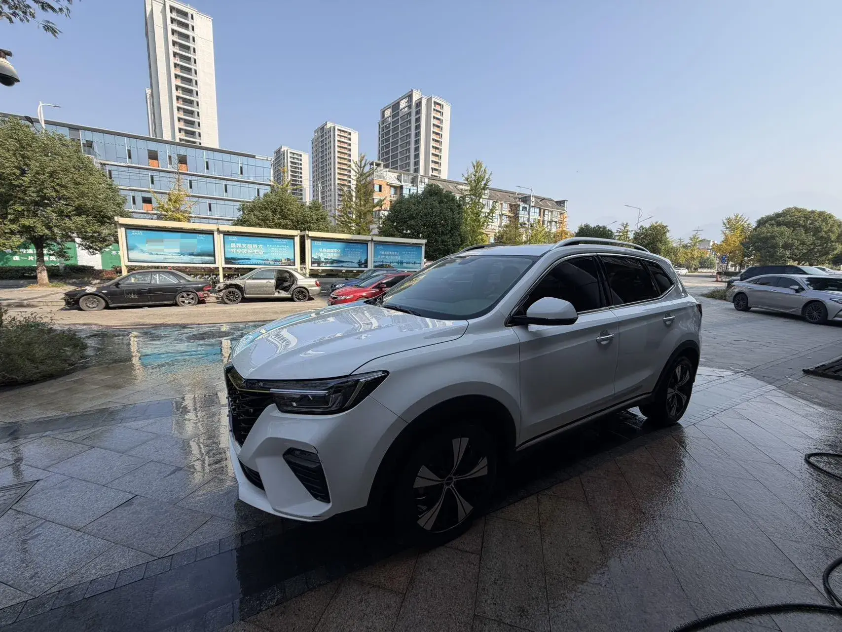 2020 ROEWE RX5 view 1