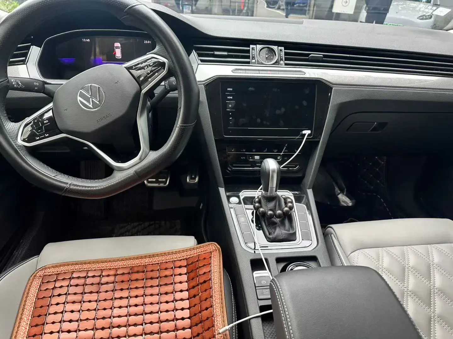 2023 VOLKSWAGEN MAGOTAN thumbnail 3