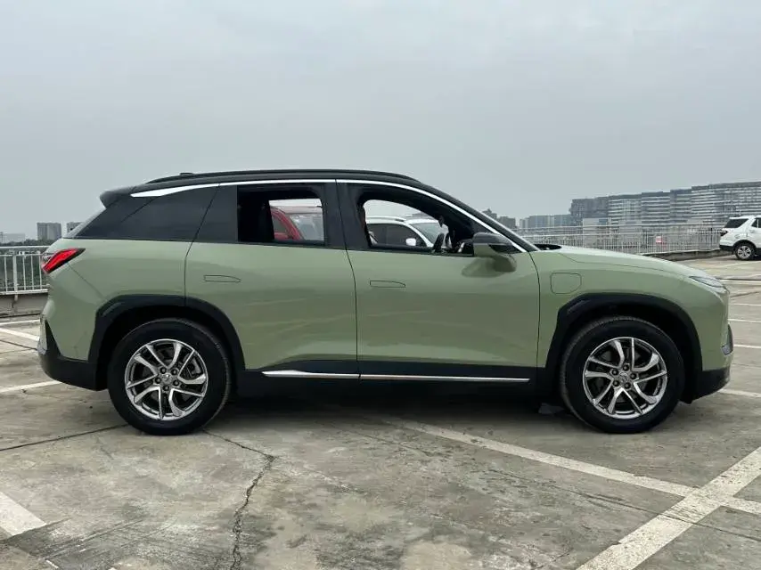 2020 NIO ES6 thumbnail 4