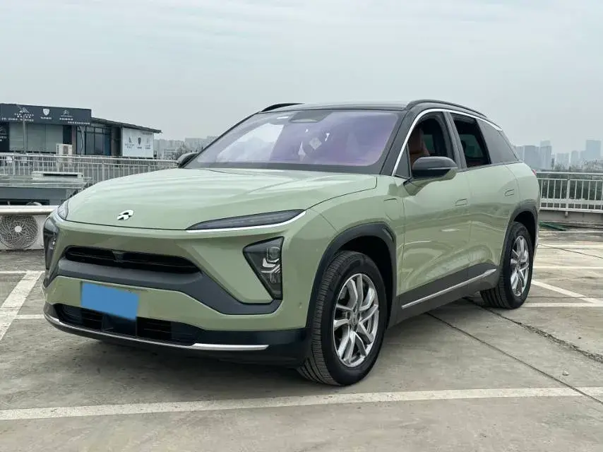 2020 NIO ES6 view 1