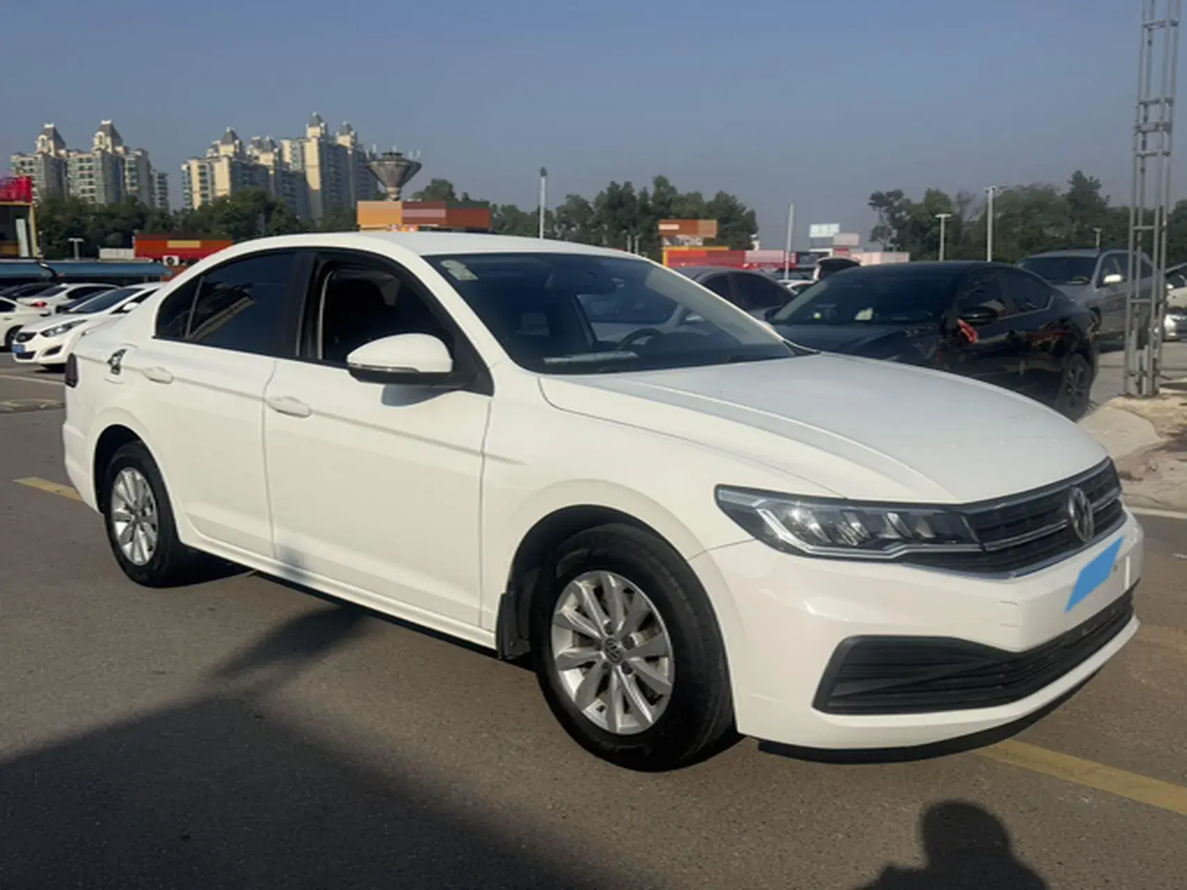 2019 VOLKSWAGEN BORA thumbnail 3