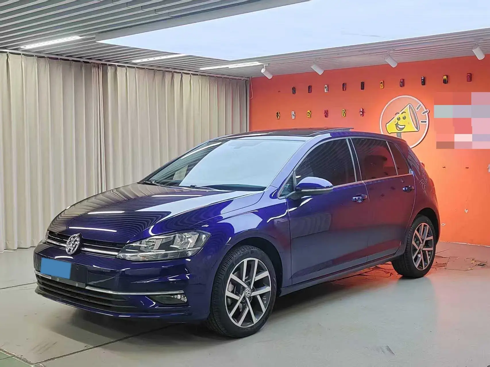 2018 VOLKSWAGEN GOLF view 1