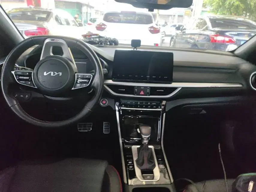 2021 KIA K3 thumbnail 3