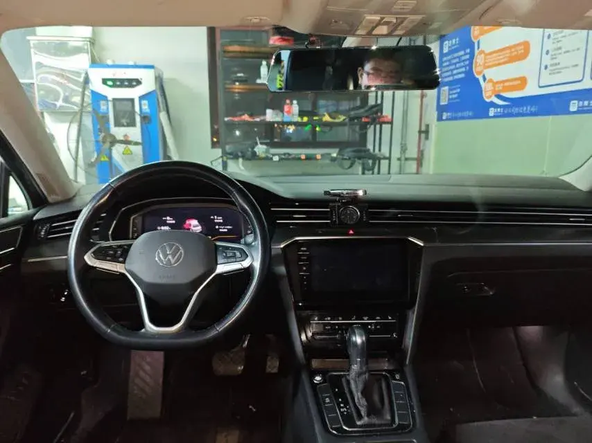 2021 VOLKSWAGEN MAGOTAN thumbnail 2