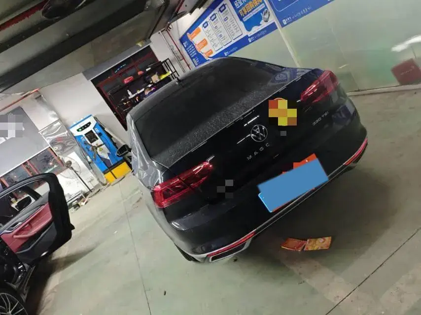 2021 VOLKSWAGEN MAGOTAN thumbnail 4