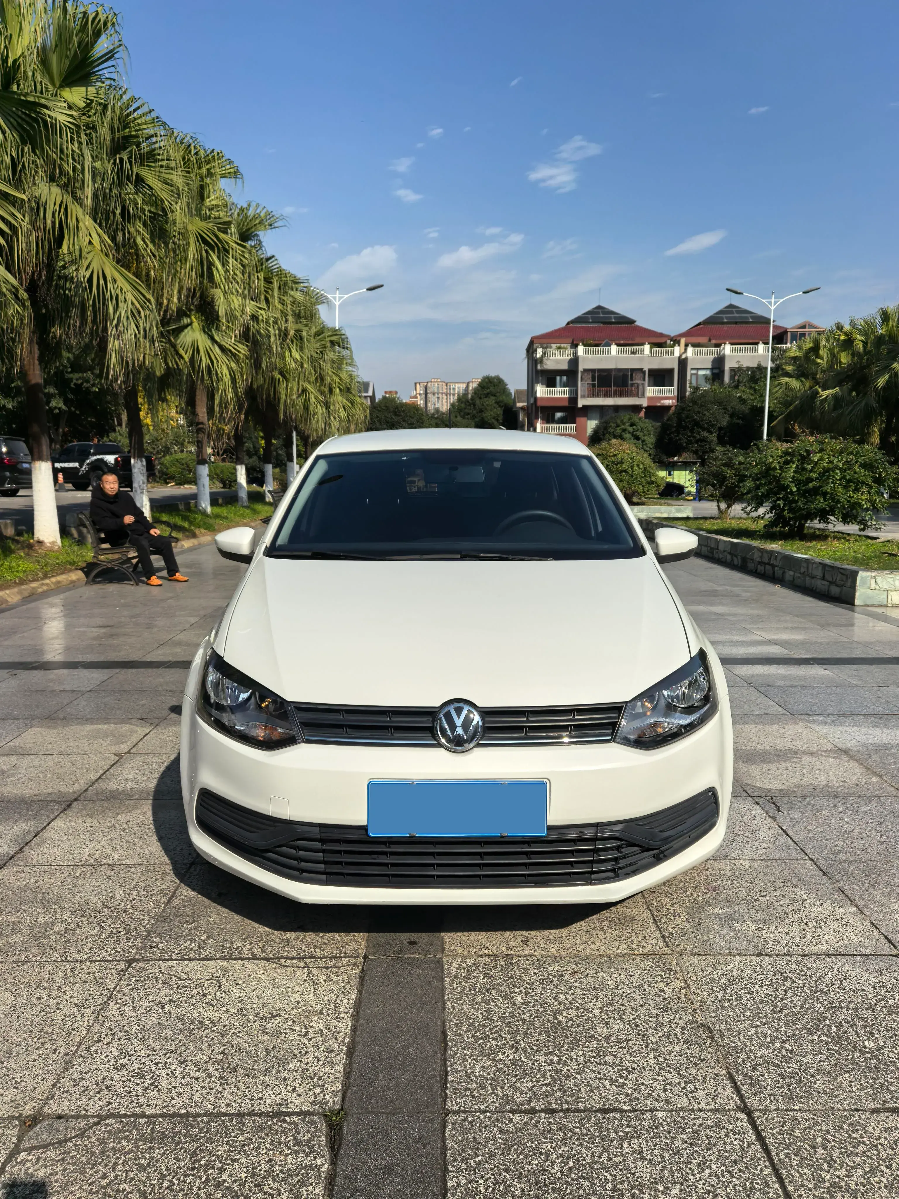 2018 VOLKSWAGEN POLO thumbnail 2