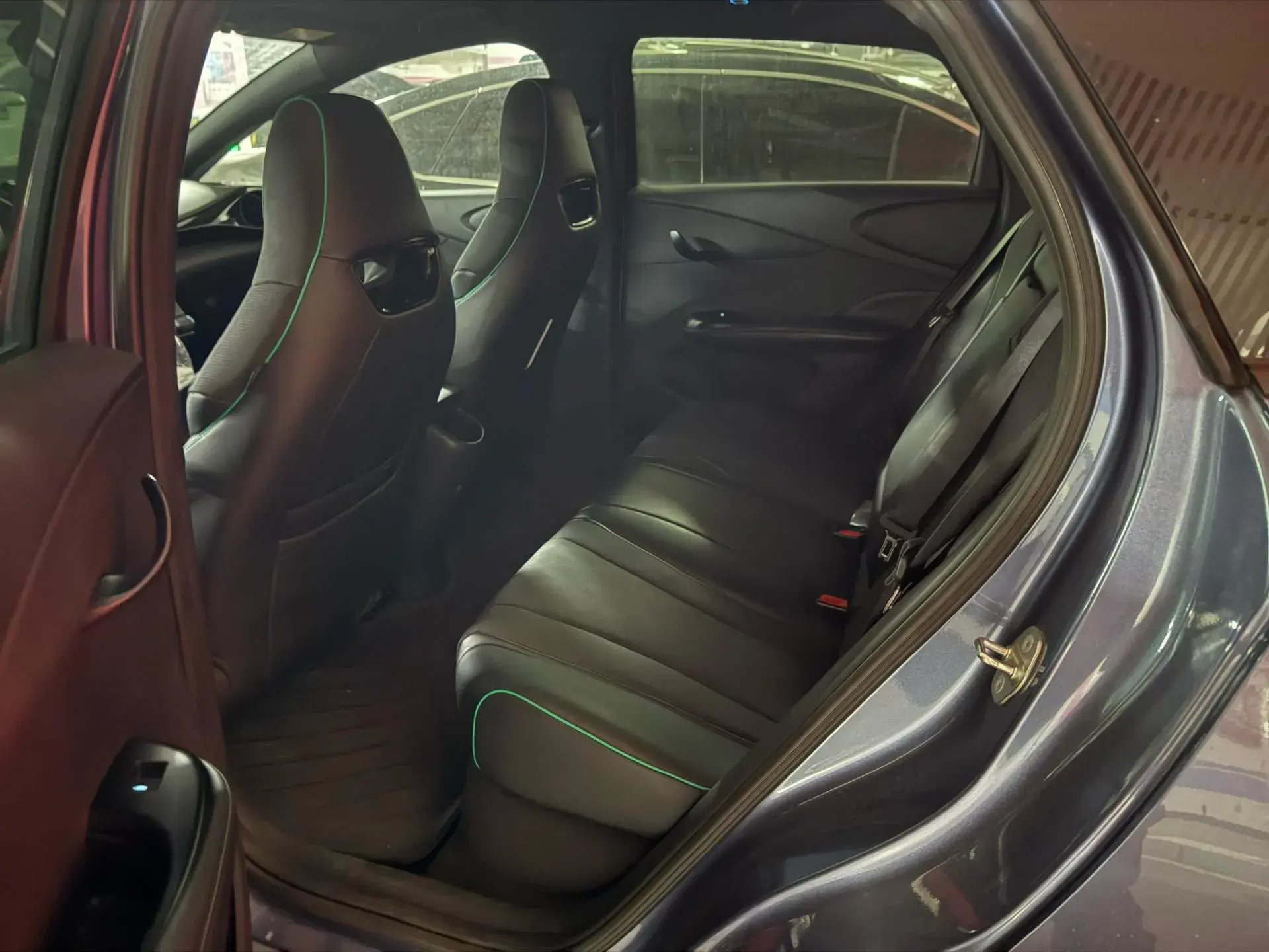 2023 BYD DOLPHIN thumbnail 4