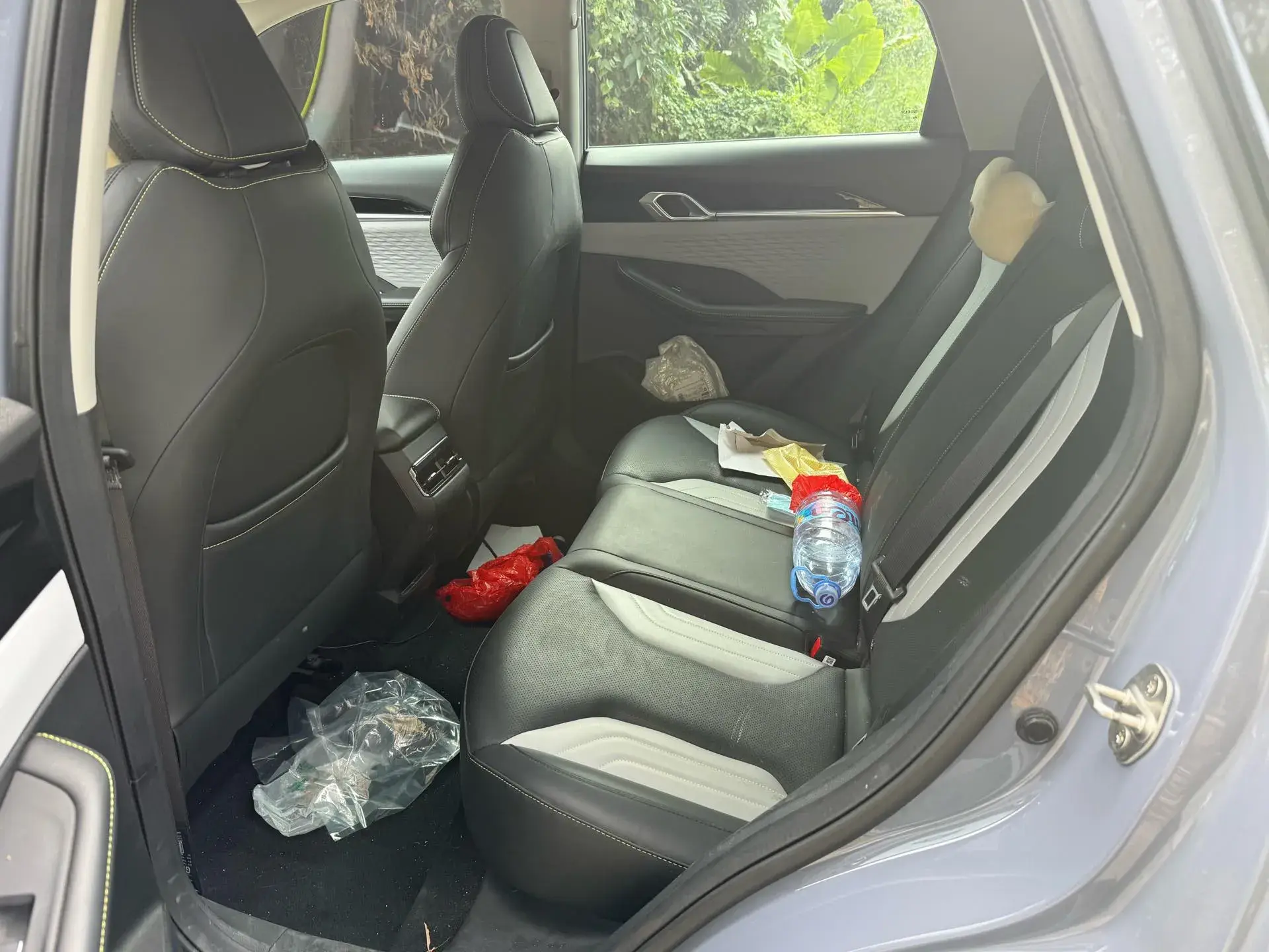 2022 GEELY COOLRAY thumbnail 3