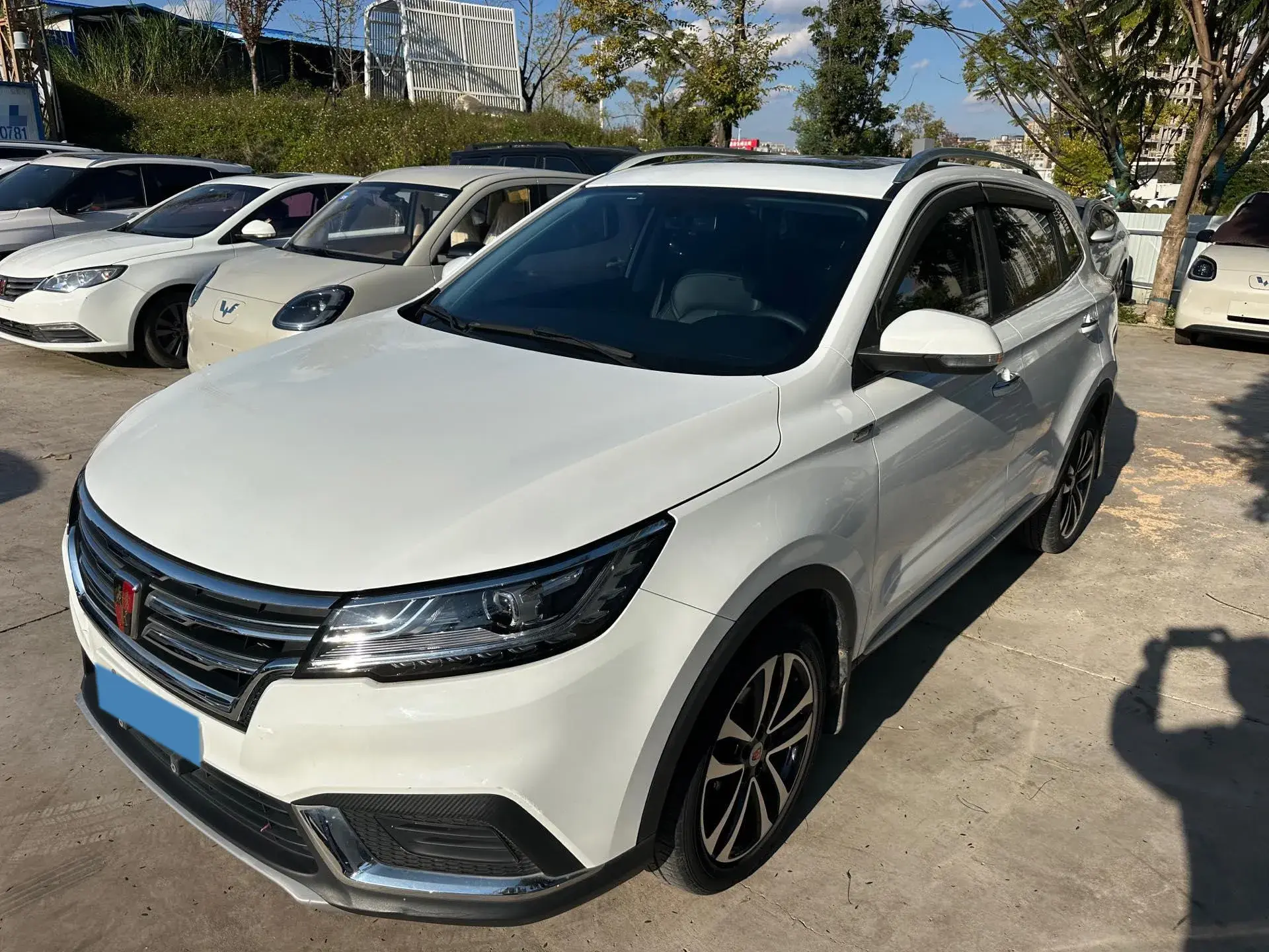 2020 ROEWE RX3 view 1
