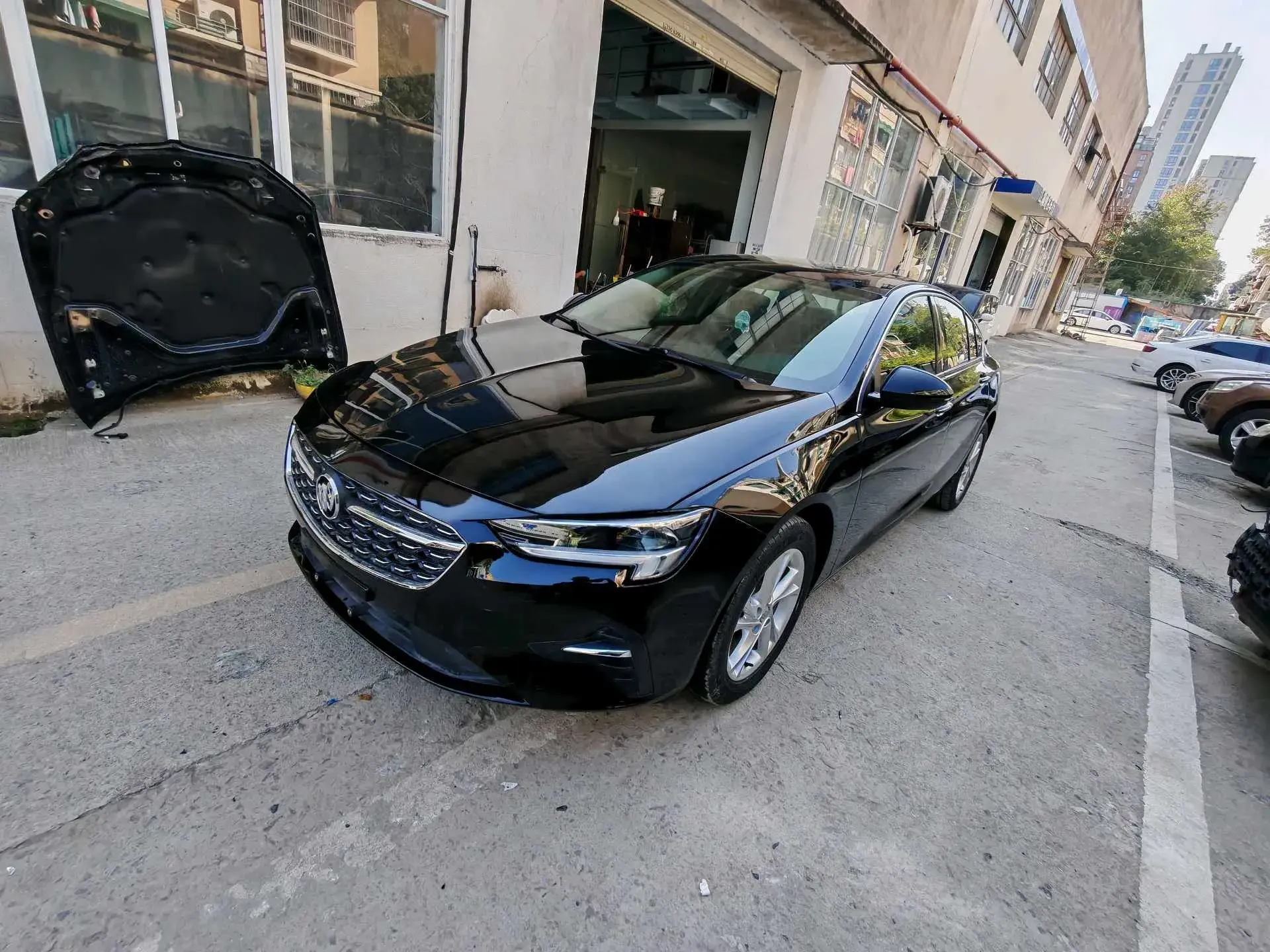 2021 BUICK REGAL view 1