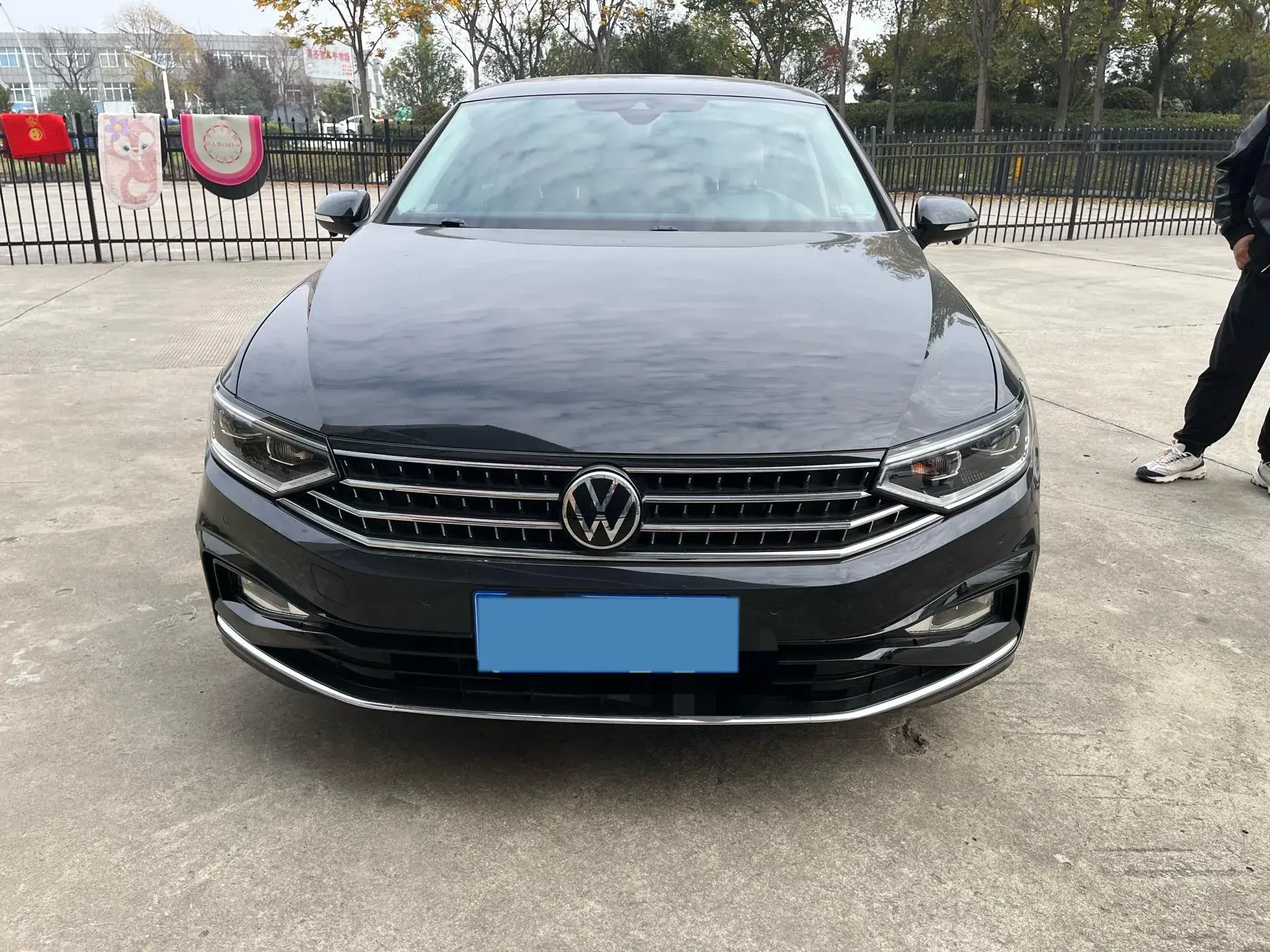 2023 VOLKSWAGEN MAGOTAN thumbnail 2