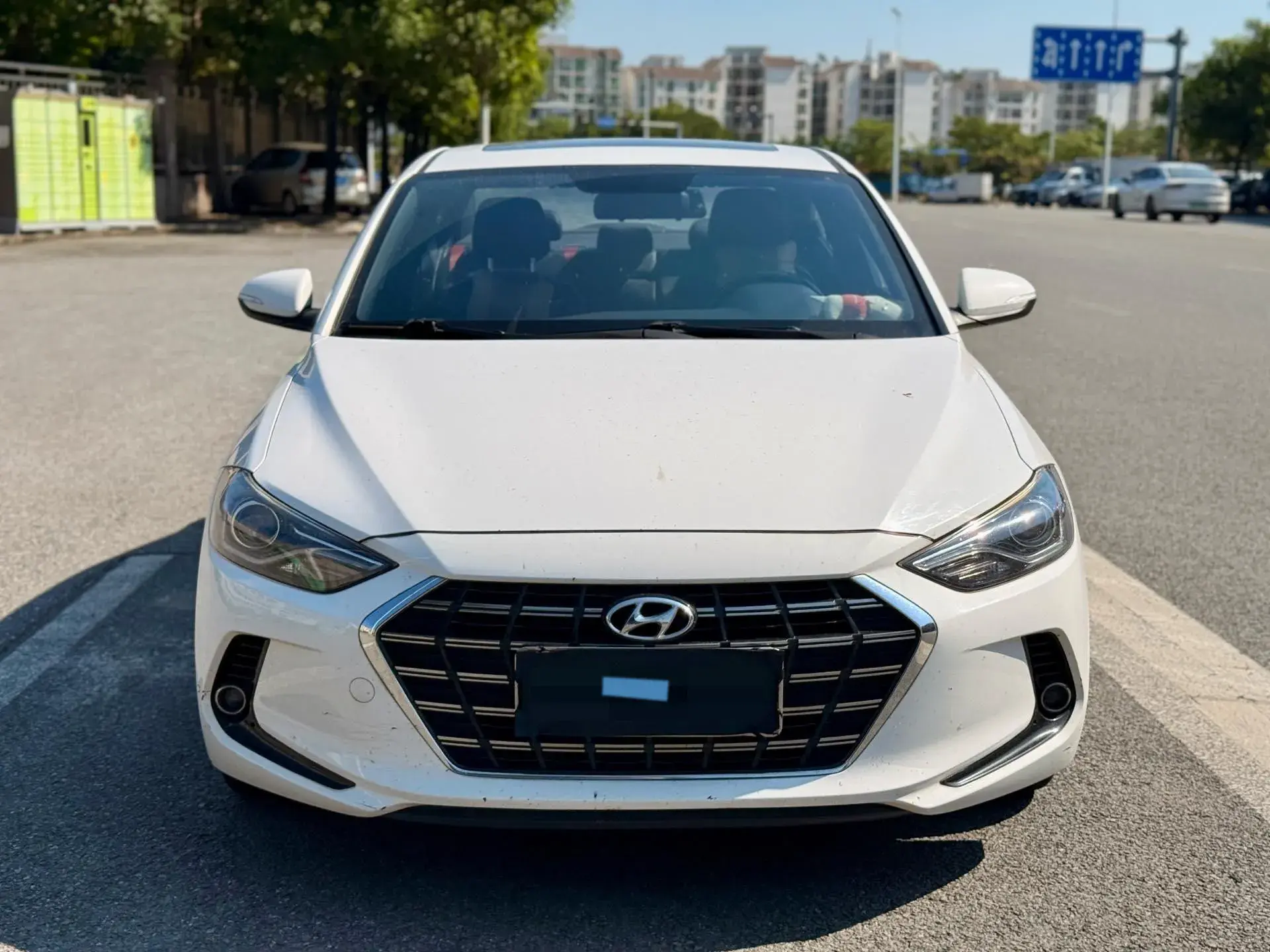 2019 HYUNDAI ELANTRA thumbnail 2