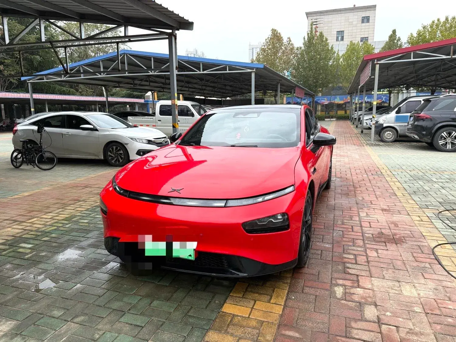 2021 XPENG P7 thumbnail 2