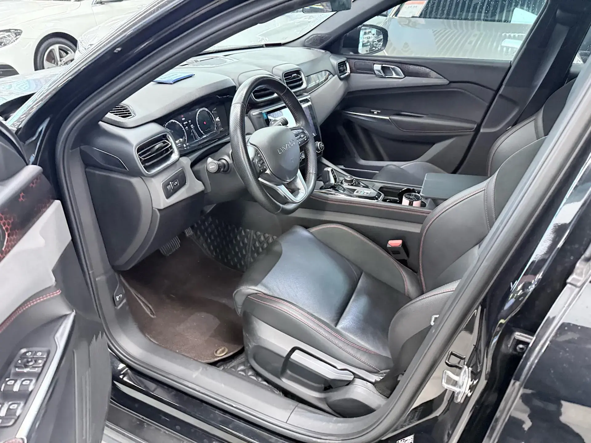 2020 LYNK&CO 03 thumbnail 2