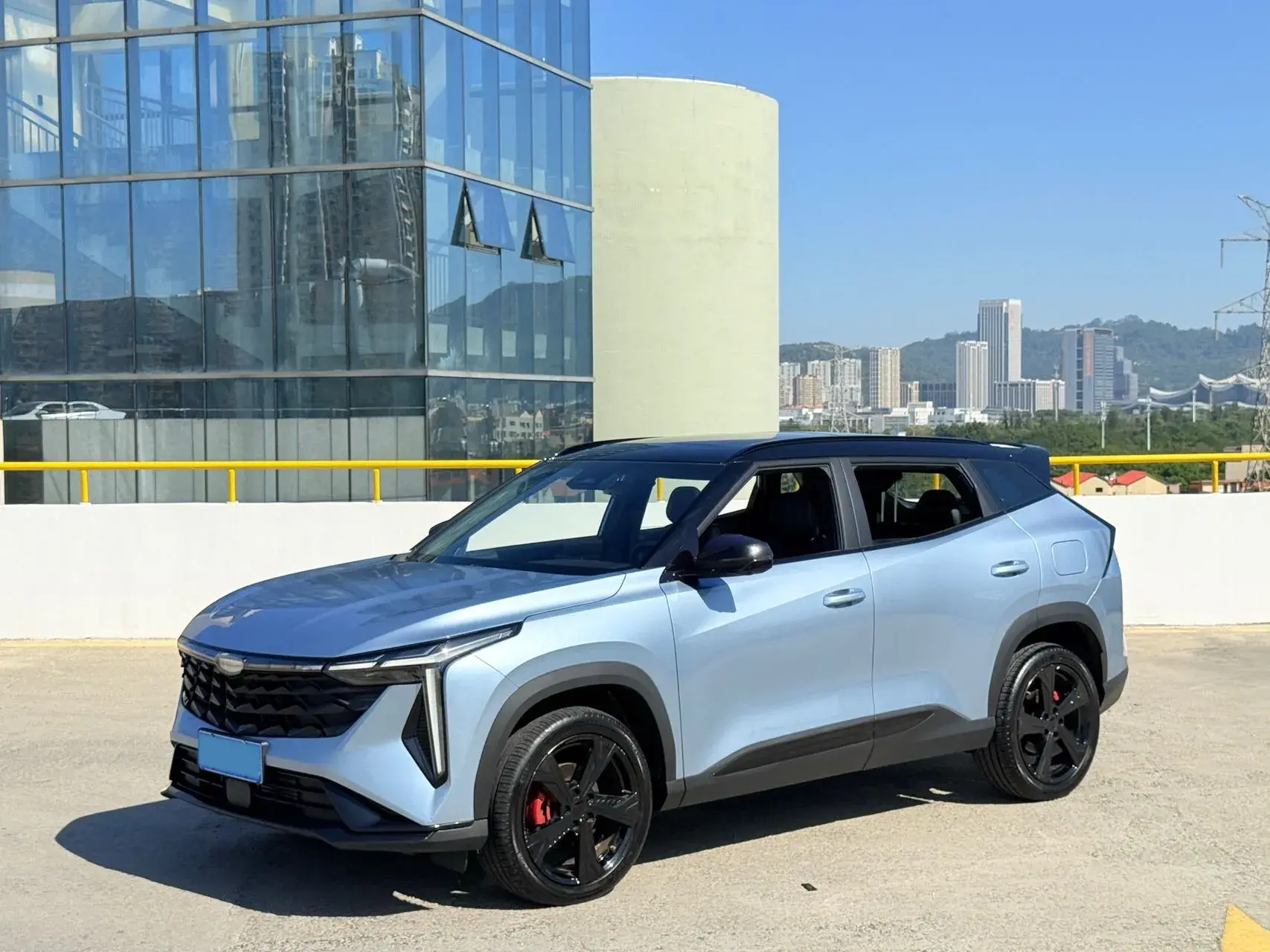 2024 GEELY AZKARRA view 1