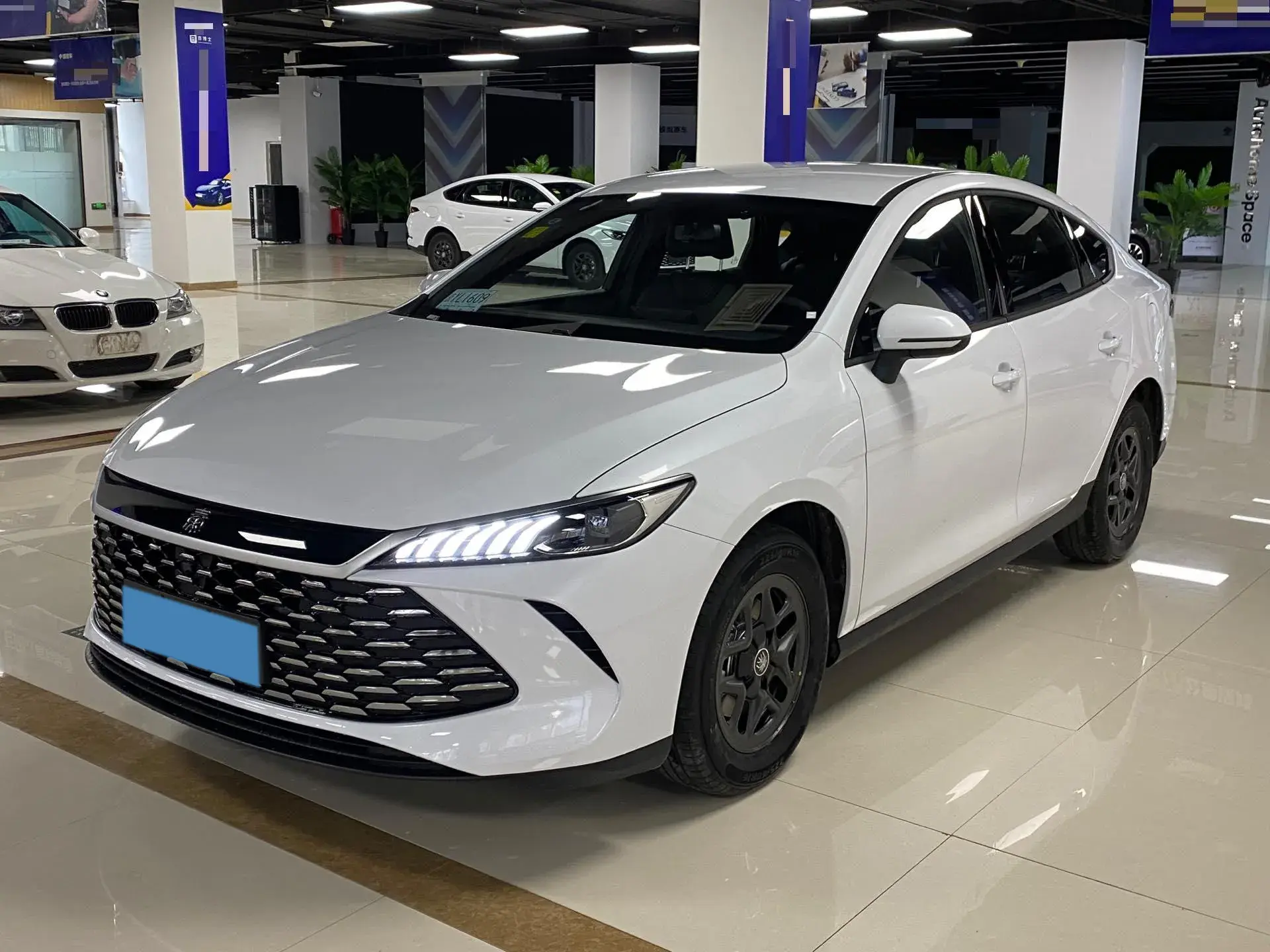 2025 BYD QIN view 1