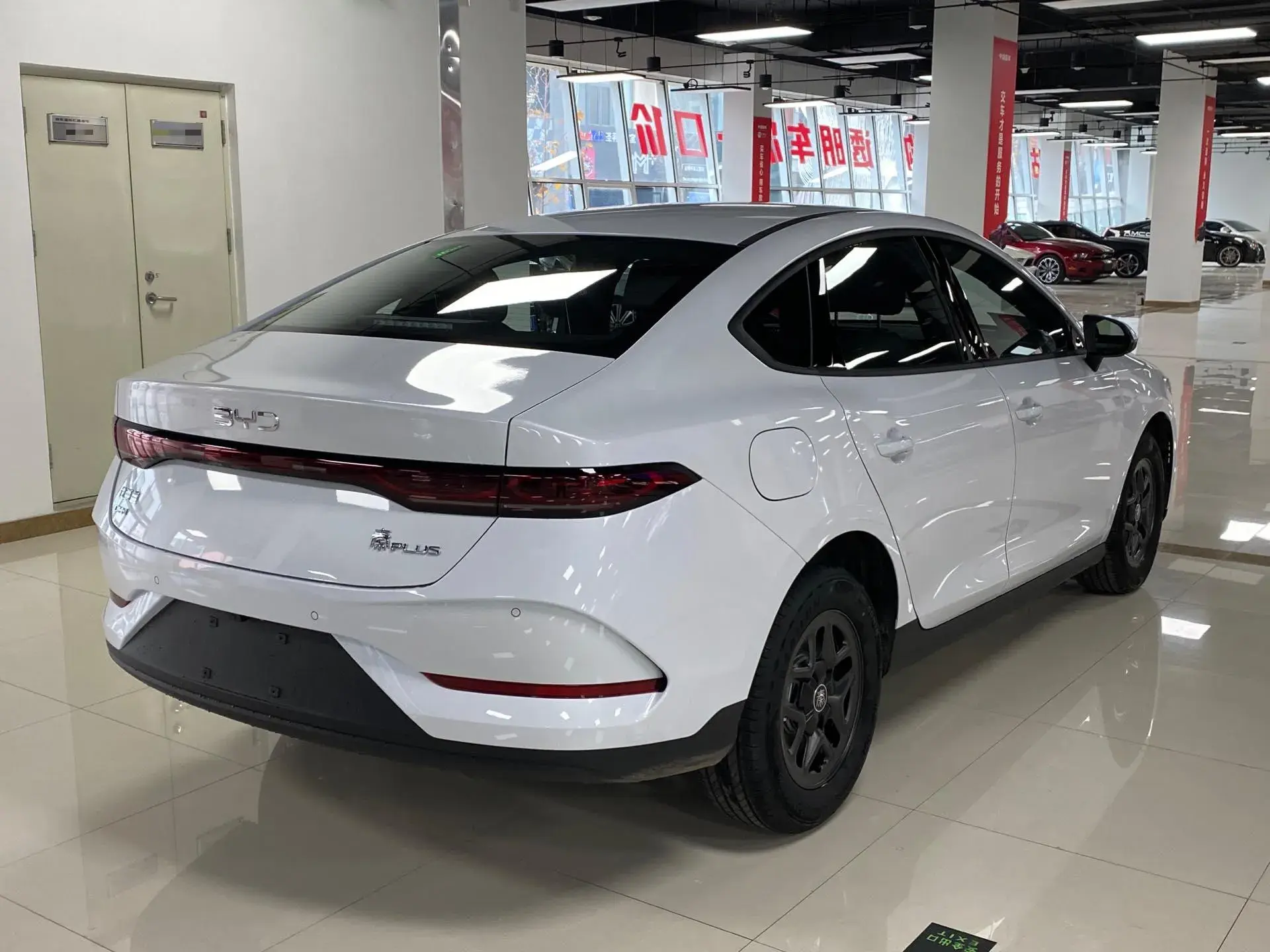 2025 BYD QIN thumbnail 3