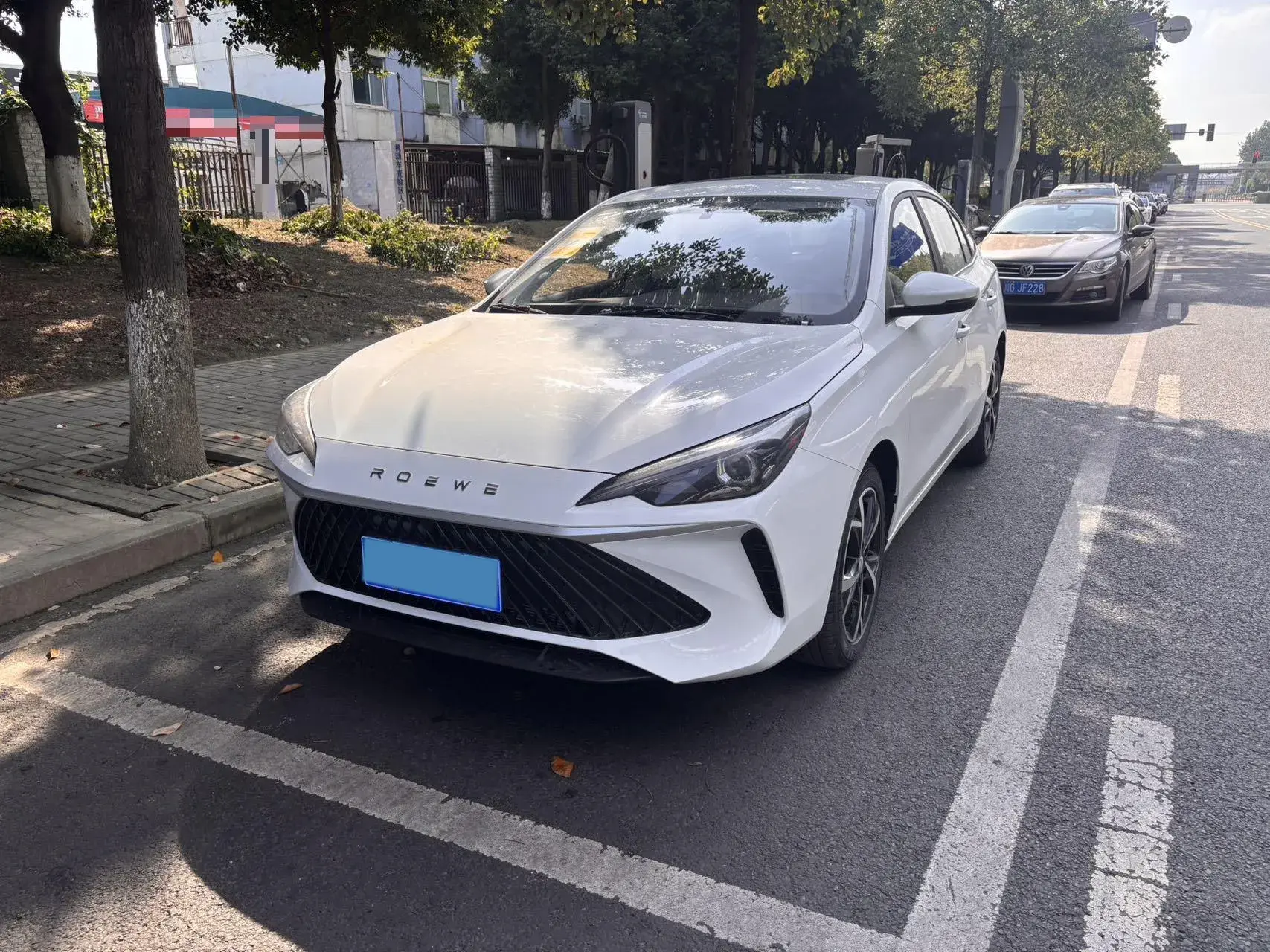2023 ROEWE I5 view 1
