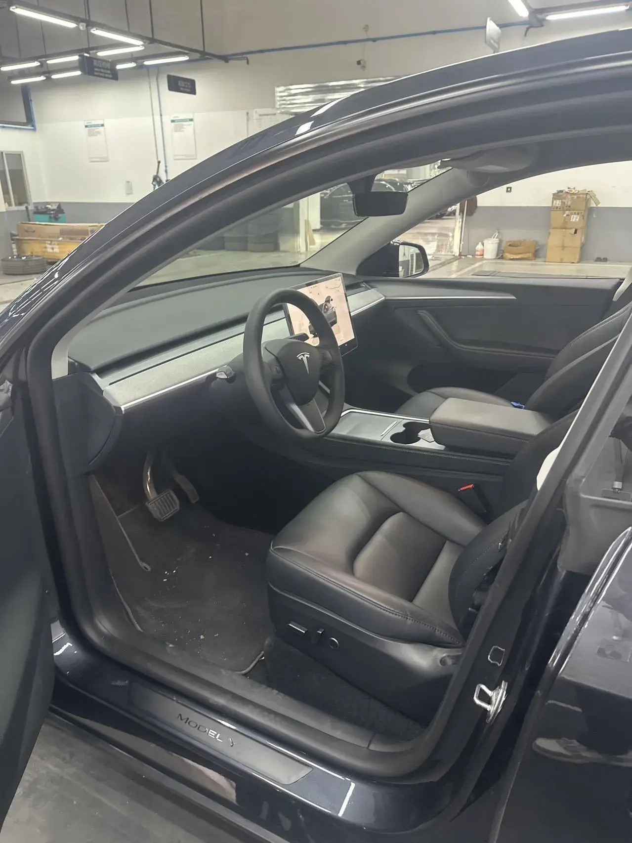 2024 TESLA MODEL thumbnail 4