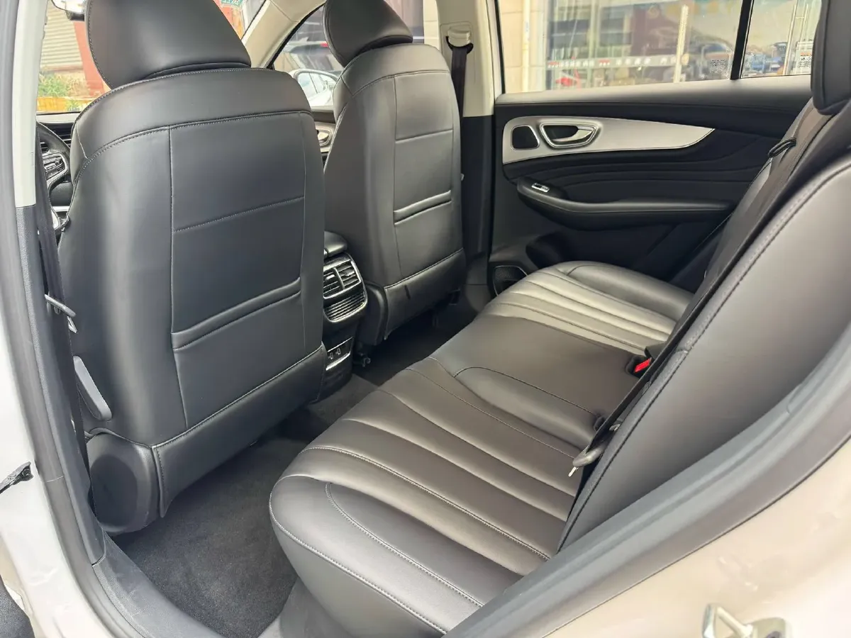 2019 Roewe RX5 MAX 1.5T 173HP L4 6AT,autocango,china used car exporter,china ev exporter,chinese used car exporter,chinese used ev exporter