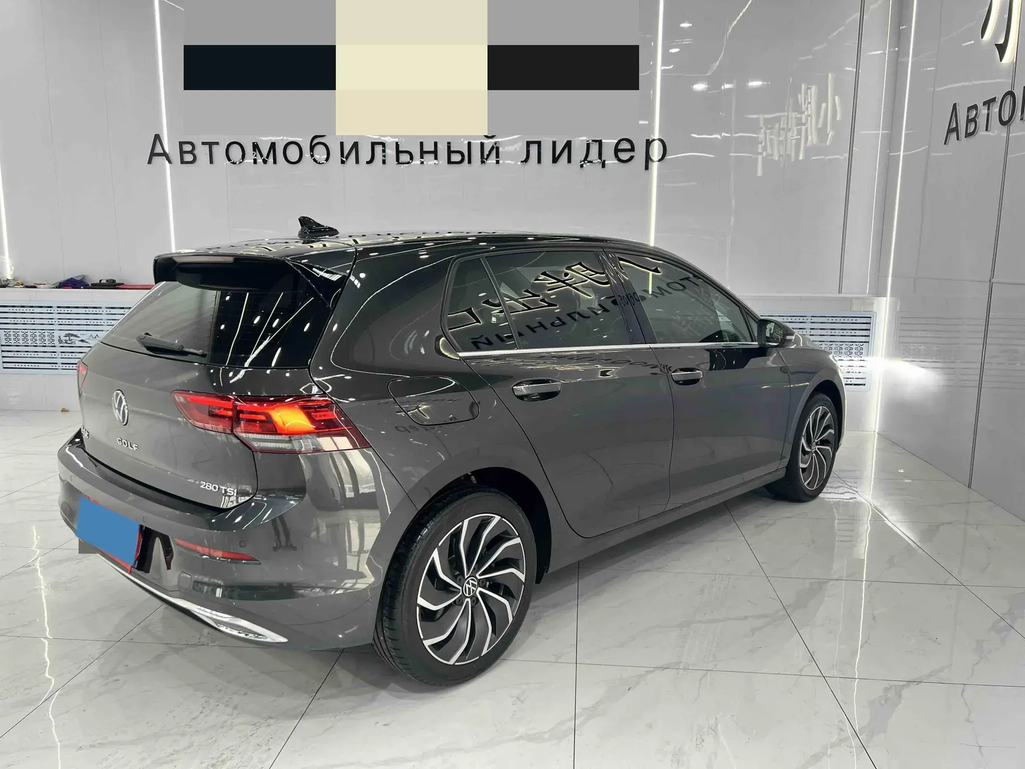 2021 VOLKSWAGEN GOLF thumbnail 4