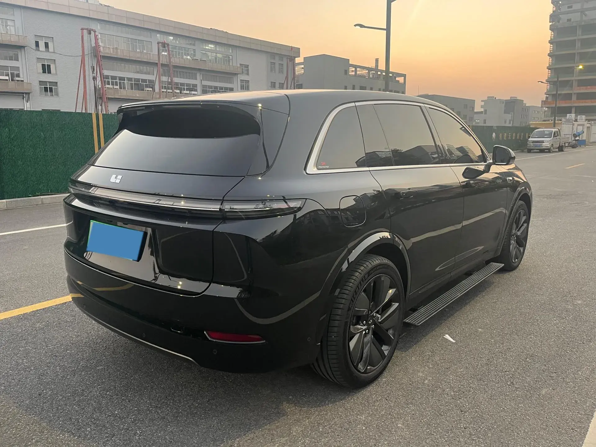 2024 LI L7 thumbnail 4