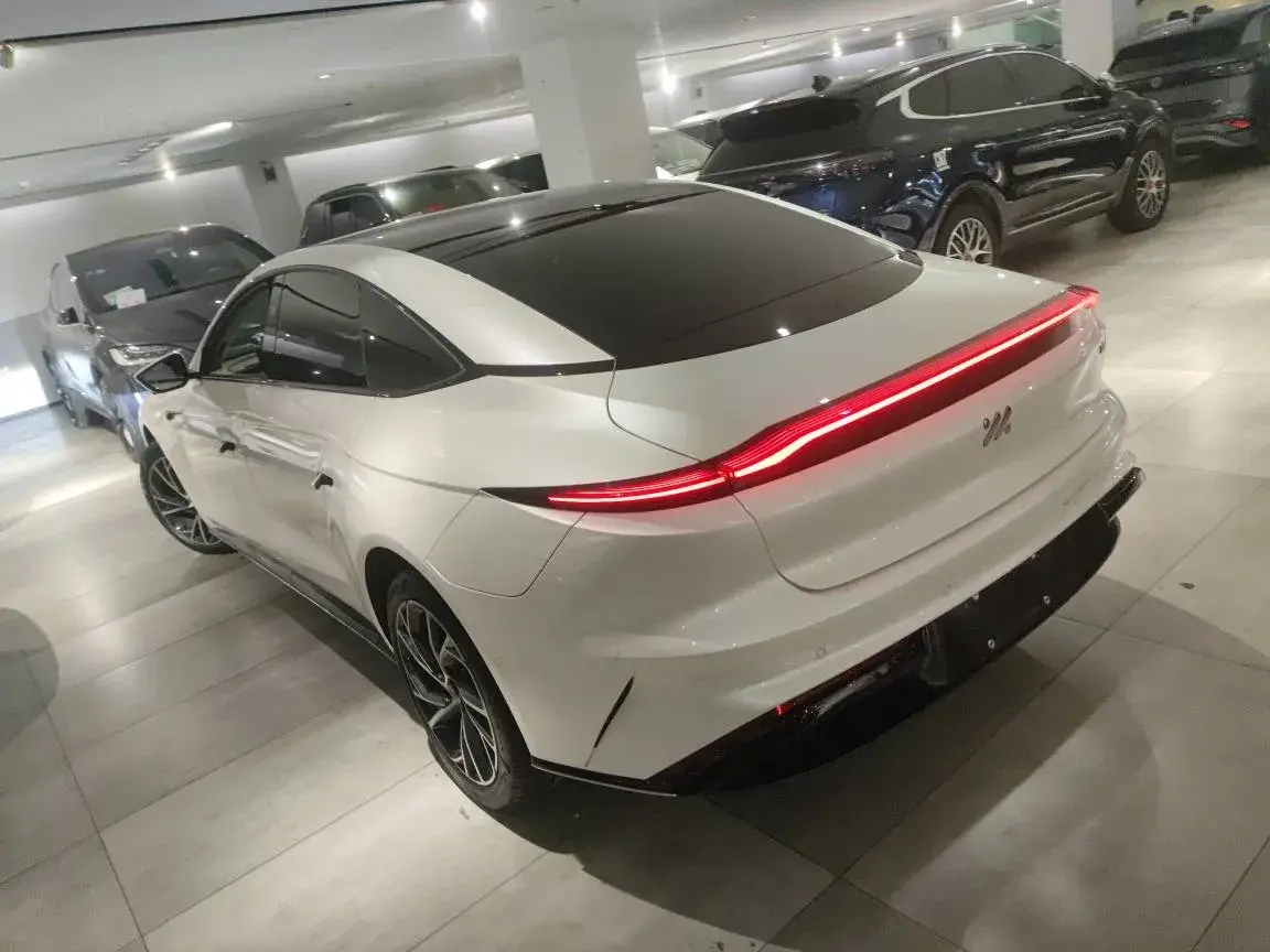 2022 IM L7 thumbnail 4