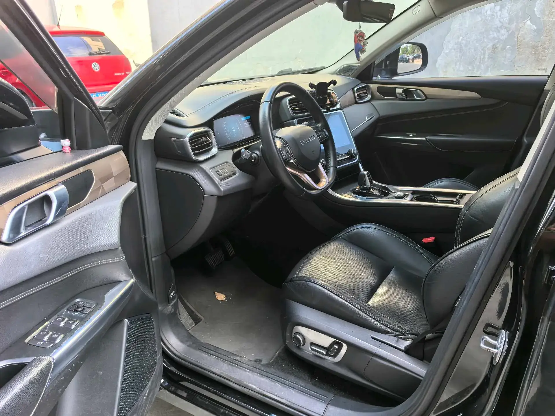 2018 LYNK&CO 01 thumbnail 4