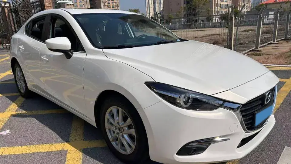 2019 MAZDA 3 thumbnail 3