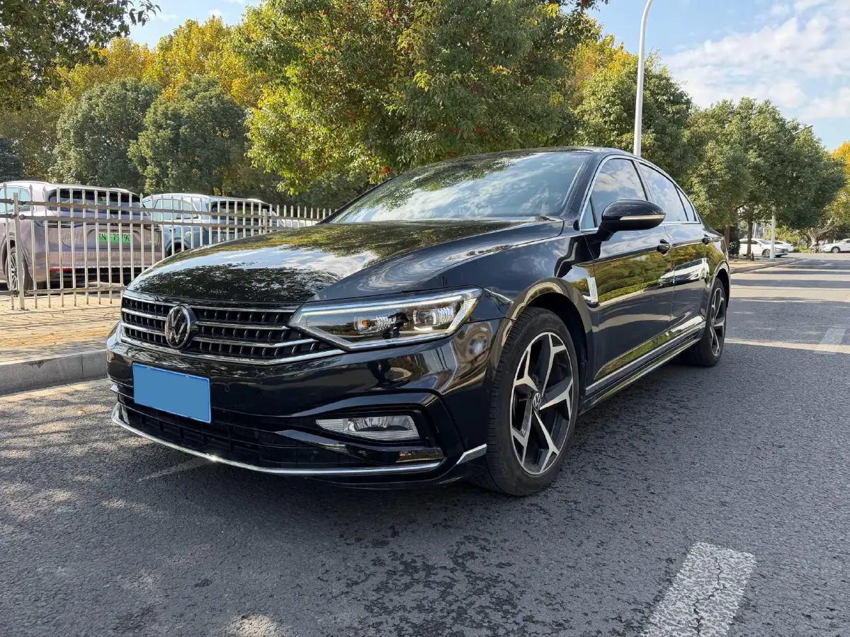 2023 Volkswagen Magotan 2.0T 186HP L4 7DCT